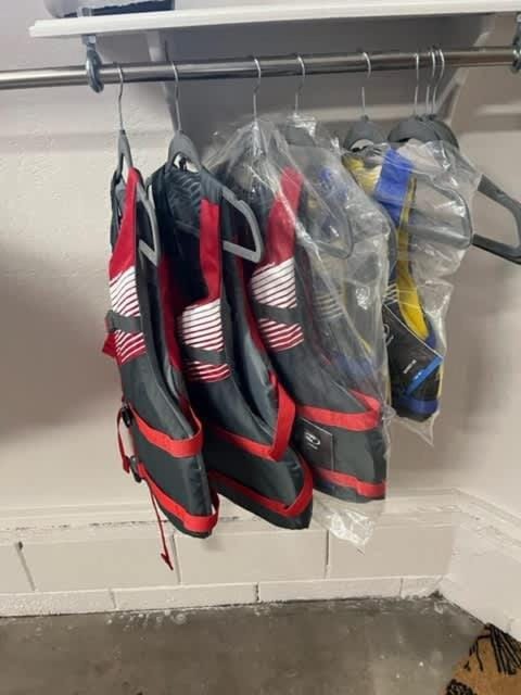 Singing Pines in Marla Bay - Walk to Lake House in Marla Bay