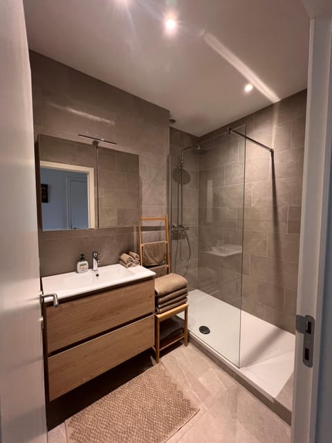 Cozy Feels, Central Vibes Apartment in Antwerp