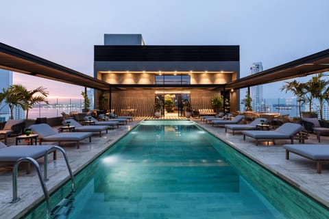 Swimming pool