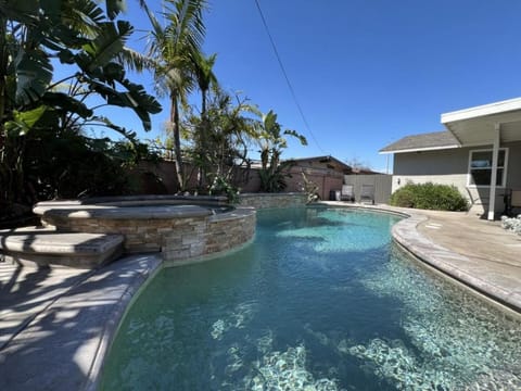 Property building, Day, Garden view, Pool view, Swimming pool, Swimming pool