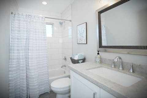 Bathroom, Bath