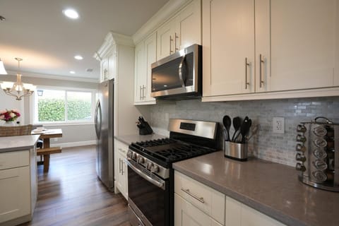 Kitchen or kitchenette, kitchen