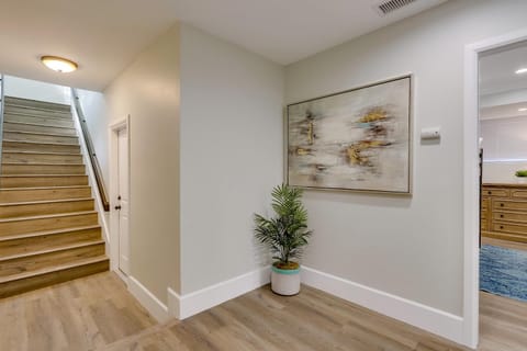 5 Bedroom plus loft room, 3 Bath home House in Fullerton