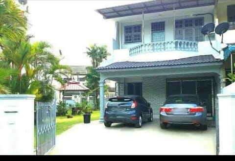 Property building, Parking