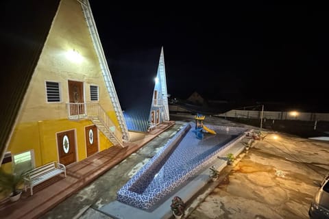 Property building, Swimming pool