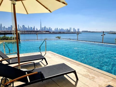 Pool view, Swimming pool, sunbed