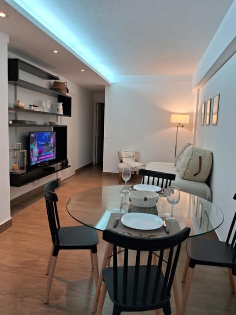 TV and multimedia, Living room, Dining area