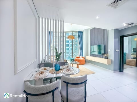 Amazing New Design Flat with Rooftop Pool in Dubai Marina 5 pax Apartment in Dubai