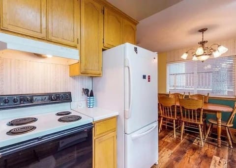 838 Placer Avenue home House in Al Tahoe