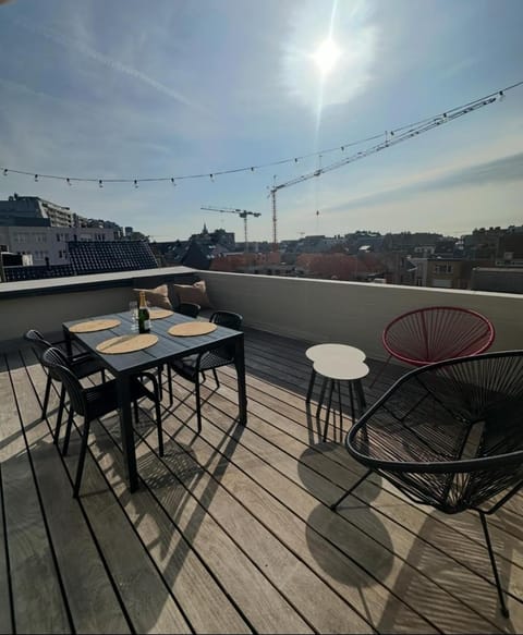 Patio, Day, View (from property/room), Balcony/Terrace, Dining area