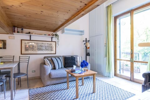 Italian Experience-Suite Vogel Apartment in Florence