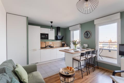 Kitchen or kitchenette, stove