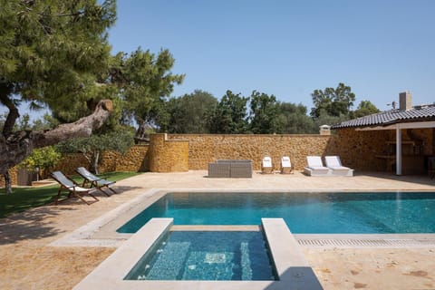 Patio, Day, Hot Tub, Pool view, Swimming pool, sunbed