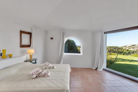 VILLA LUSSO - Porto Cervo Centro Vista Yacht Villa in Porto Cervo