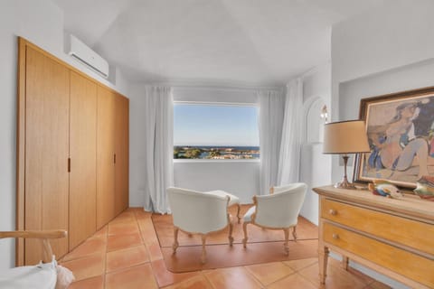 VILLA LUSSO - Porto Cervo Centro Vista Yacht Villa in Porto Cervo