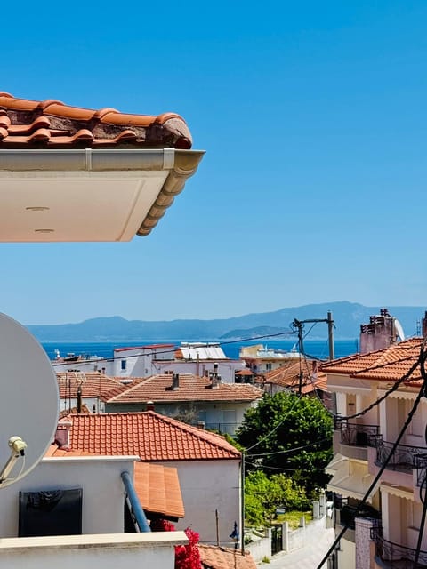 Day, Natural landscape, View (from property/room), Balcony/Terrace, Balcony/Terrace, City view, Lake view, River view, Sea view