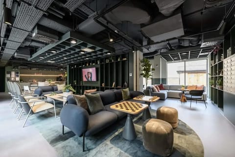 Communal lounge/ TV room
