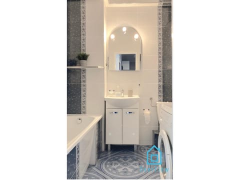 Manhattan Apartment - 15 Minutes to Seaside Apartment in Gdansk