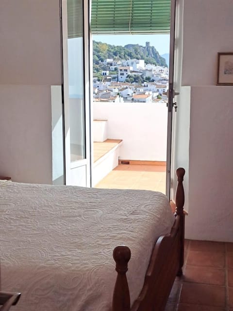 Bed, Balcony/Terrace, Bedroom