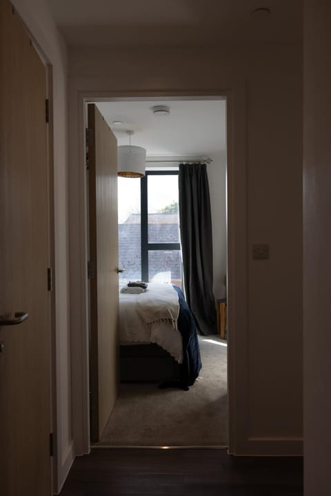 Modern 1BR with Sofa Bed Stay Apartment in Exmouth