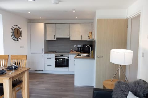 Modern 1BR with Sofa Bed Stay Apartment in Exmouth