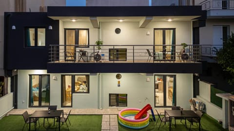 Property building, Balcony/Terrace