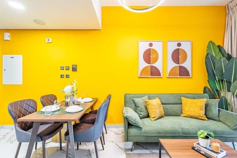 Chic 1BR - Big Balcony - Near ADGM - Cleveland - Galleria Apartment in Abu Dhabi