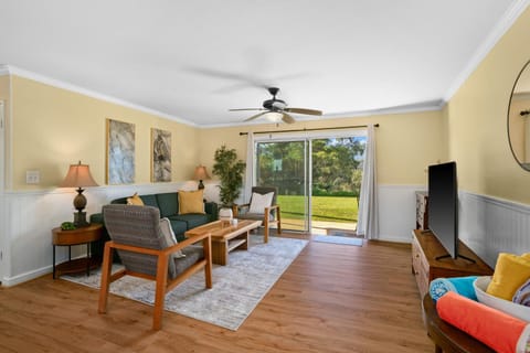 Kauai Alii Kai 2-102 by Coldwell Banker Island Vacations Apartment in Princeville