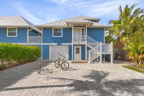 Combined Villas, Close to Beach, Secluded Pier - Blue Bayou Shores - Roelens House in Estero Island