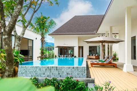 Patio, Garden, Balcony/Terrace, Garden view, Pool view, Swimming pool, sunbed