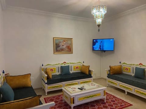 Communal lounge/ TV room, TV and multimedia, Seating area, Evening entertainment