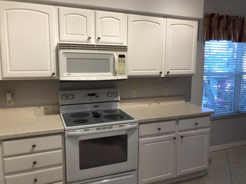 119 Z2b VILLAGE LA ZAMORA by REMAX Premier House in Lady Lake