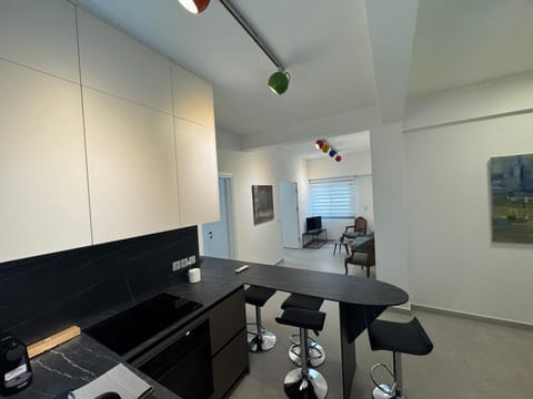 Living room, Seating area, Dining area, kitchen