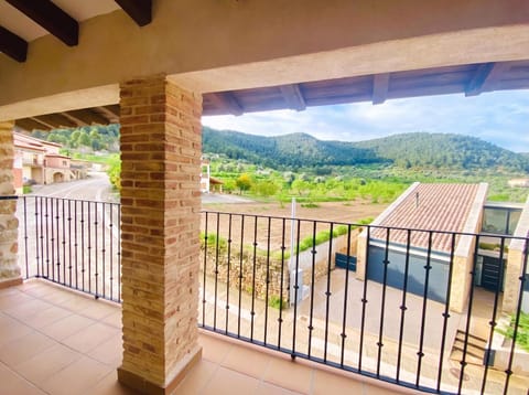 Day, Natural landscape, View (from property/room), Balcony/Terrace, Mountain view