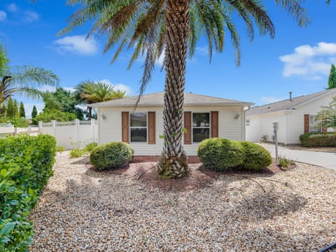 17135 Z2a VILLAGE OF CHATHAM by REMAX Premier Villa in The Villages