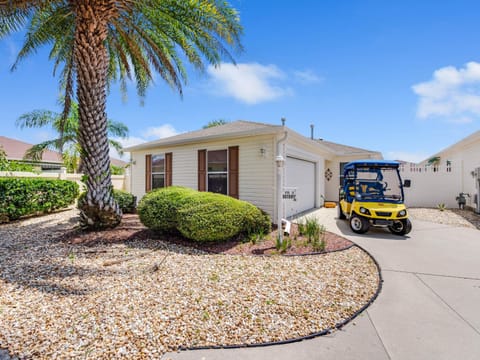 17135 Z2a VILLAGE OF CHATHAM by REMAX Premier Villa in The Villages