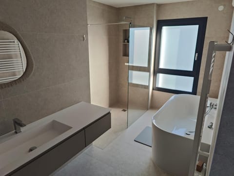 L'Écrin Ludovicien Spa & chambres design aux portes de Bâle Bed and Breakfast in Saint-Louis