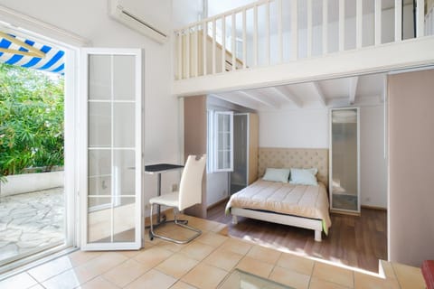 Property building, Living room, Bedroom