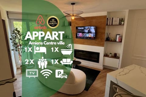 Communal lounge/ TV room, Property logo or sign, TV and multimedia, Logo/Certificate/Sign, Text overlay