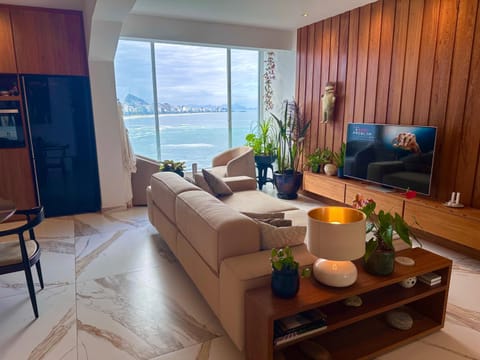 TV and multimedia, Living room, Sea view