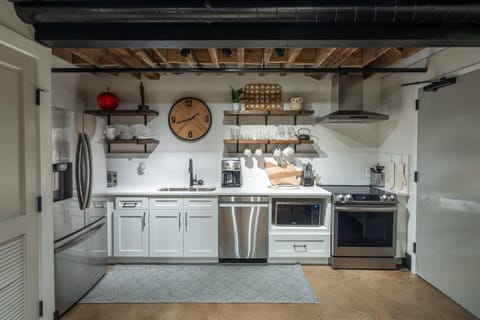 2 Separate Units with Exclusive Access to Club House in Nashville