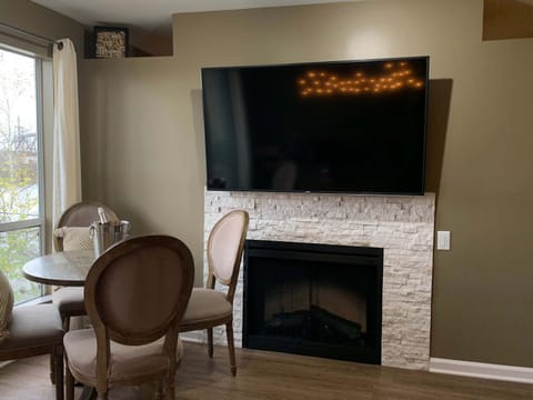 Riverfront Condo in DT House in East Nashville