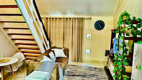 Living room, Lounge or bar