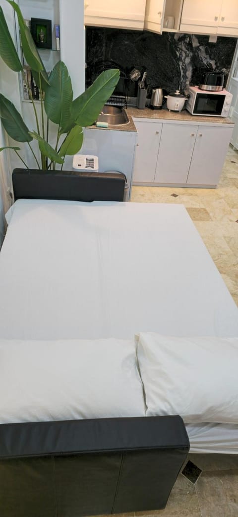 The Palmana Tropical Garden Jayakarta Residence 36 Apartment in Kuta