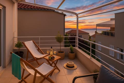 View (from property/room), Balcony/Terrace, Sea view, Sunrise, Sunset