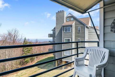The Loft Picturesque Condo for 6 with Epic Views House in Gatlinburg