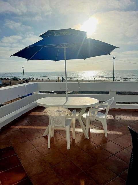 View (from property/room), Balcony/Terrace, Balcony/Terrace, Dining area, Beach, Sea view
