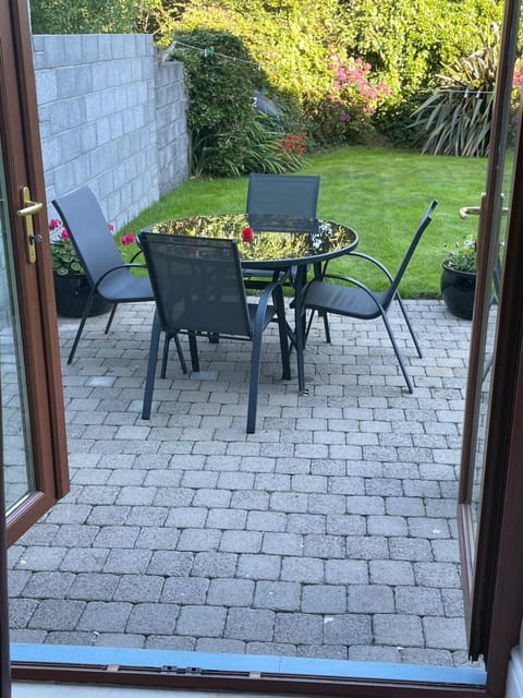 Patio, Garden, Balcony/Terrace