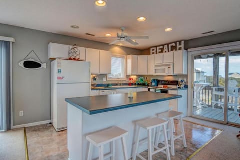 204 S Anderson Blvd House in Topsail Beach
