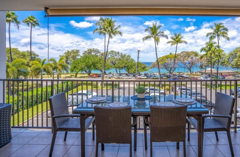 Maui Parkshore 315 by Coldwell Banker Island Vacations Apartment in Kamaole
